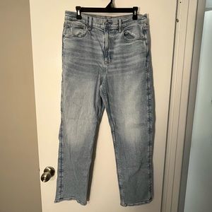 AE ‘90s Boyfriend Jeans